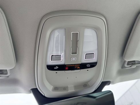 Certified 2024 Volvo XC90 B5 Core w/ Protection Package Premier image 29