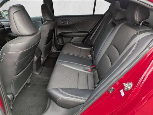 Used 2017 Honda Accord Sport image 18