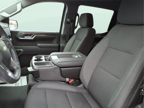 Used 2023 Chevrolet Silverado 1500 LT image 10