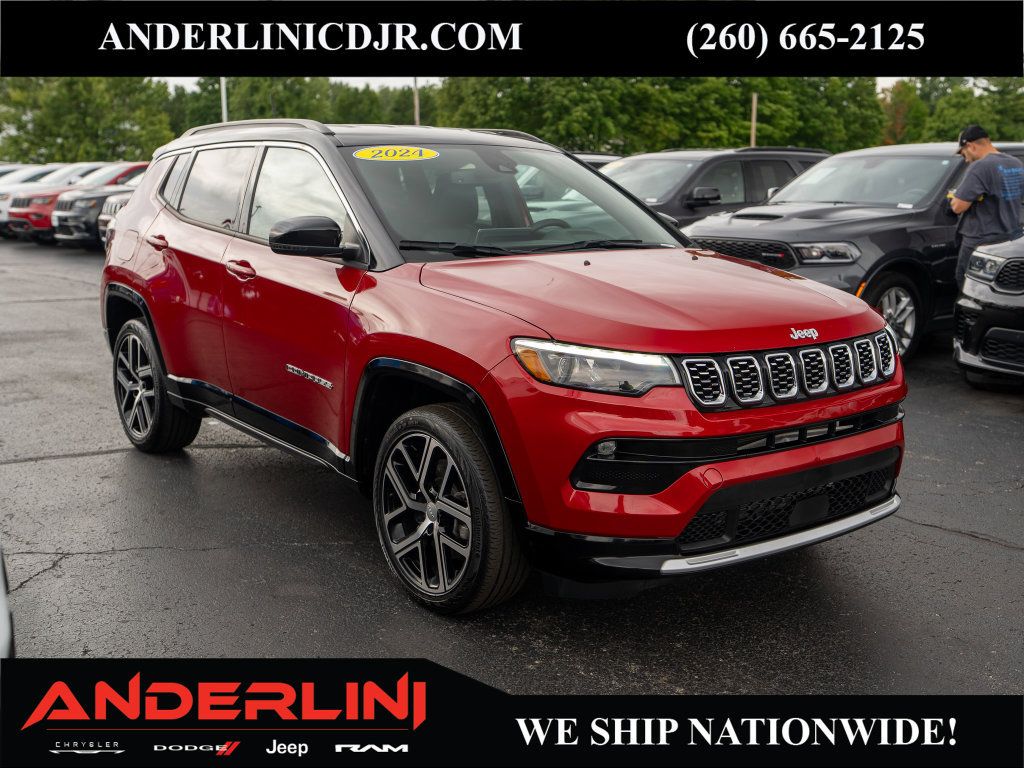 Used 2024 Jeep Compass Limited w/ Elite Group AWD/4WD image 1