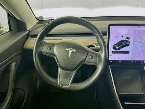 Used 2018 Tesla Model 3 Long Range image 16