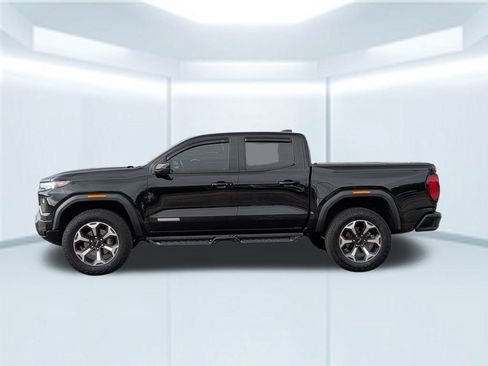 Used 2024 GMC Canyon Elevation w/ Convenience Package image 2