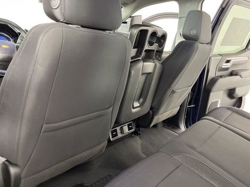 Used 2022 Chevrolet Silverado 1500 LT AWD/4WD image 39