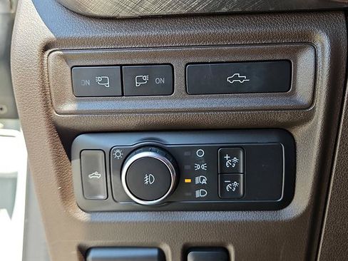 Used 2021 Ford F150 4x4 SuperCrew image 16