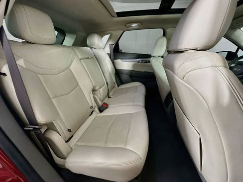 Used 2021 Cadillac XT5 Premium Luxury FWD image 32