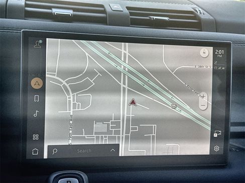 Used 2024 Land Rover Defender 130 X-Dynamic SE image 25