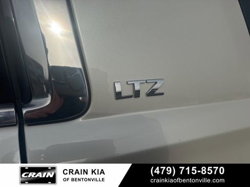 Used 2015 Chevrolet Suburban LTZ image 36