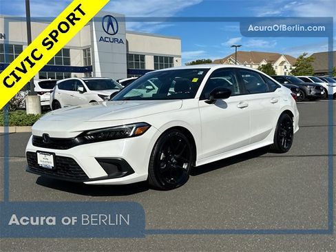 Used 2024 Honda Civic Sport image 1