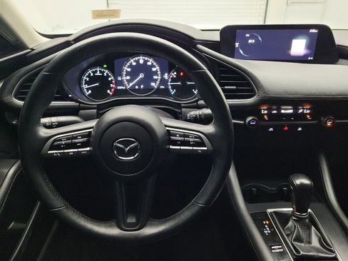 Used 2021 MAZDA MAZDA3 s image 22