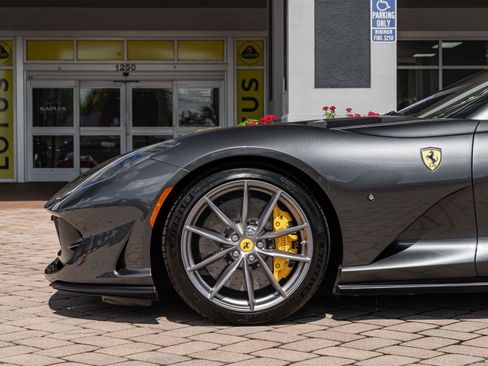 Used 2022 Ferrari 812 GTS RWD image 37