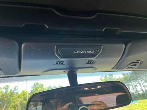 Used 2019 Jeep Wrangler Unlimited Sport S AWD/4WD image 25