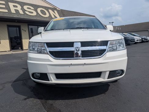 Used 2009 Dodge Journey SXT w/ Convenience Group I AWD/4WD image 3