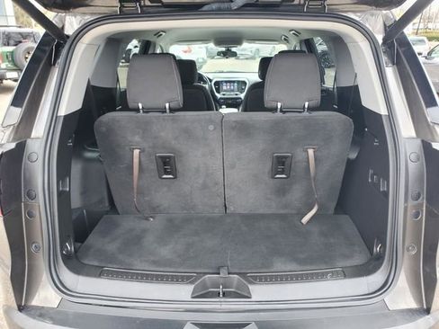 Used 2019 GMC Acadia SLE w/ Driver Alert Package I image 34