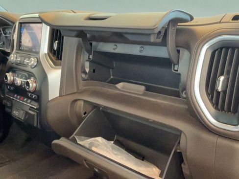 Used 2021 GMC Sierra 1500 SLT AWD/4WD image 36
