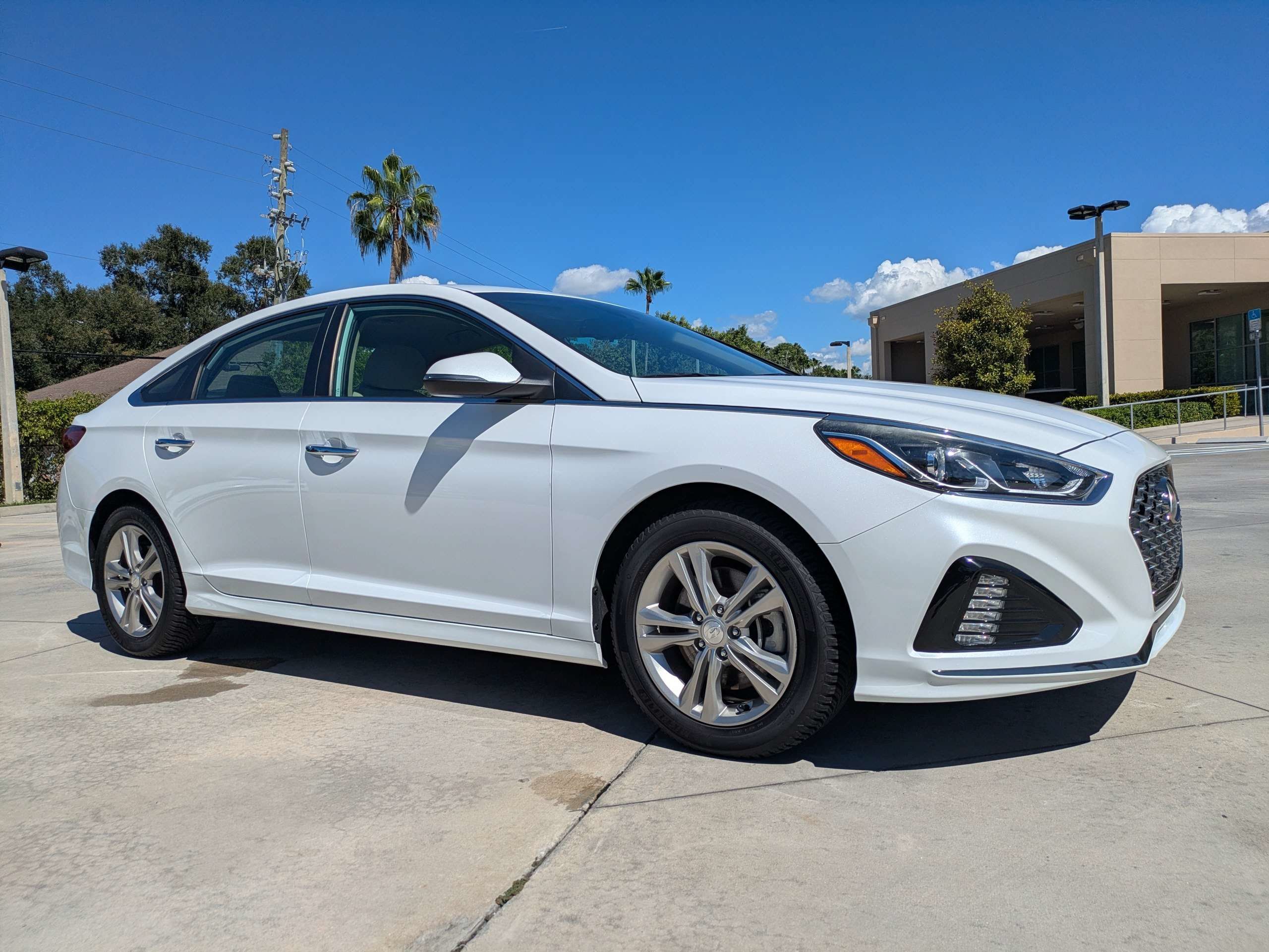 Used 2019 Hyundai Sonata SEL w/ Tech Package 02 FWD image 1