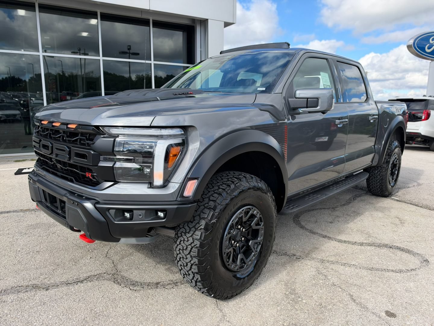 New 2026 Ford F150 Raptor w/ Equipment Group 803A Raptor R AWD/4WD image 3