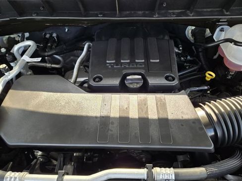 Used 2025 Chevrolet Silverado 1500 W/T w/ WT Value Package RWD image 27