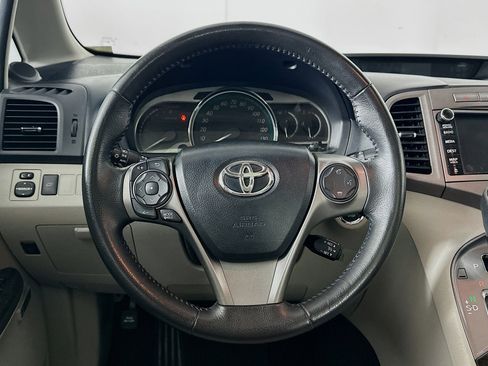Used 2013 Toyota Venza Limited image 17