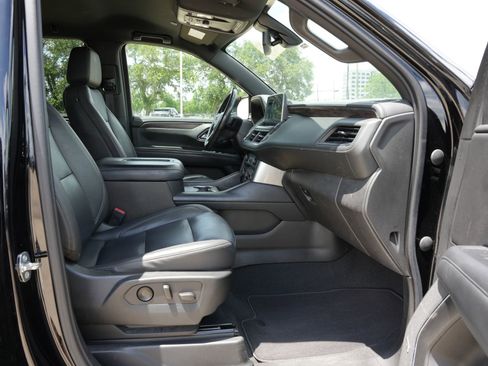 Used 2021 Chevrolet Tahoe LT RWD image 25