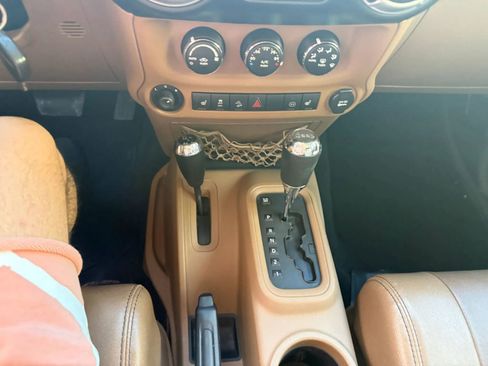 Used 2011 Jeep Wrangler Unlimited Sahara w/ Trailer Tow Group image 16