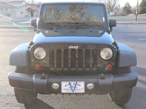 Used 2012 Jeep Wrangler Unlimited Sport image 12