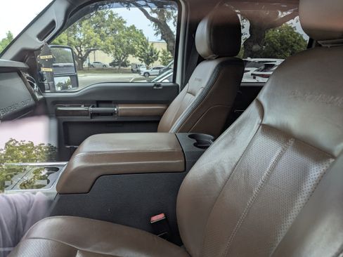 Used 2015 Ford F350 Platinum AWD/4WD image 6