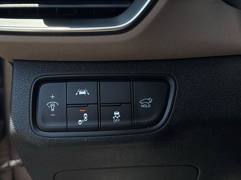 Used 2020 Hyundai Santa Fe SEL FWD image 9
