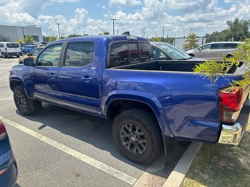 Used 2022 Toyota Tacoma SR5 AWD/4WD image 6