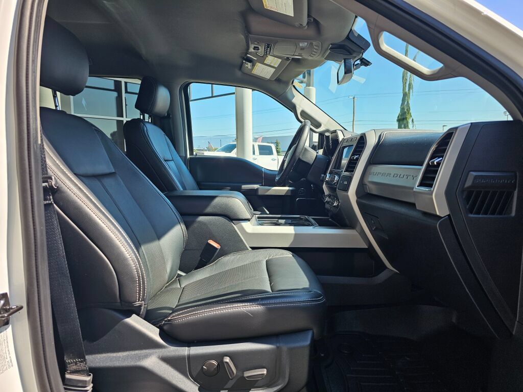 Used 2020 Ford F250 Lariat w/ Lariat Ultimate Package AWD/4WD image 11