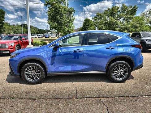 Used 2025 Lexus NX 250 FWD w/ Accessory Package (Z2) image 5