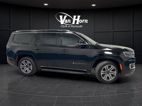 Used 2023 Jeep Wagoneer Series II AWD/4WD image 8