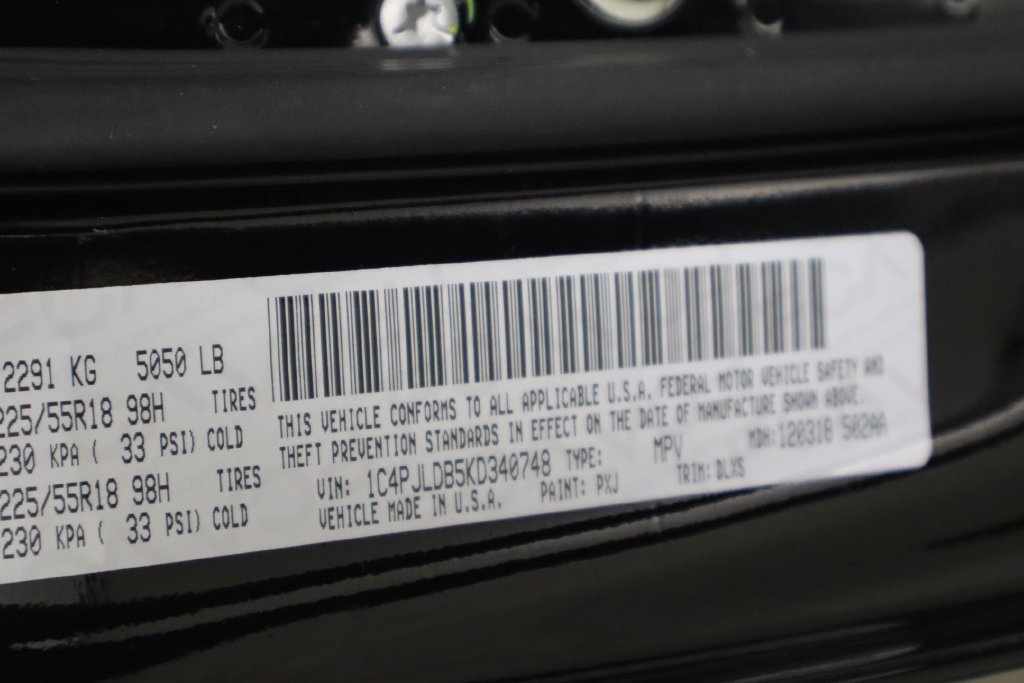 Used 2019 Jeep Cherokee Limited FWD image 40