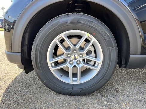 New 2026 Ford Explorer Active image 7