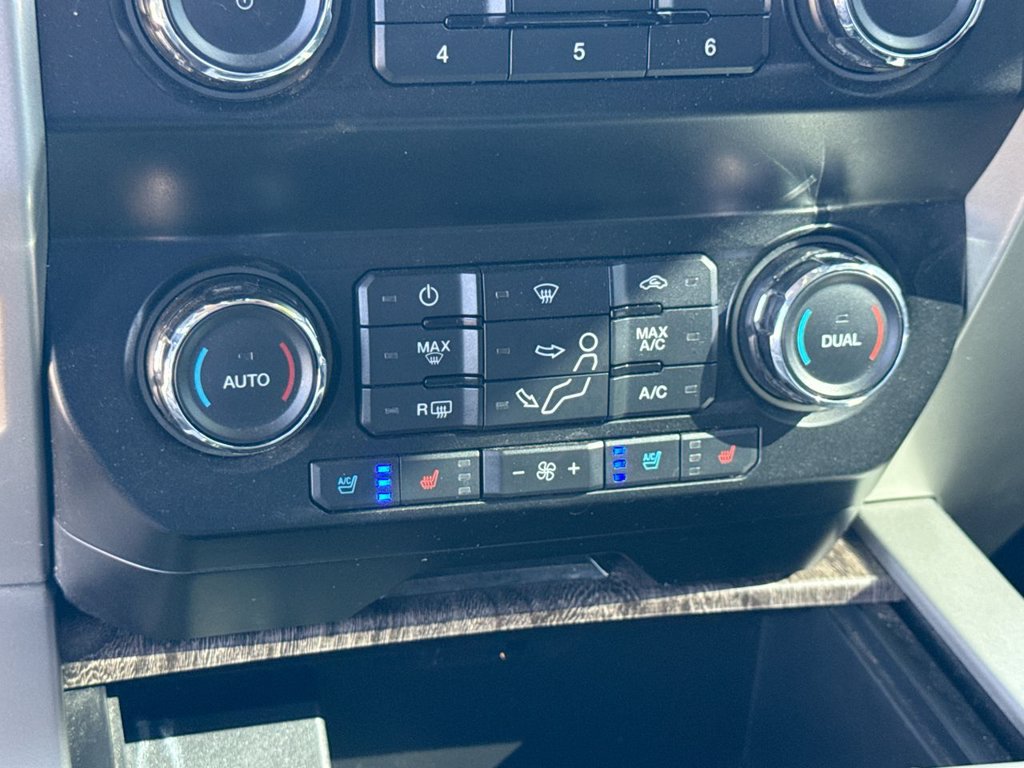 Used 2019 Ford F250 Lariat w/ Lariat Value Package AWD/4WD image 22