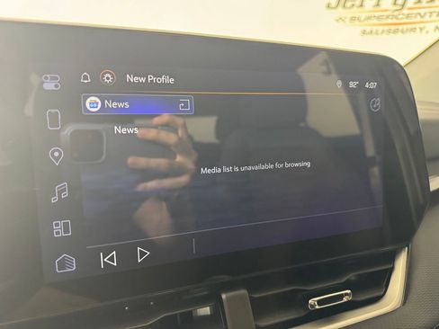 Used 2026 Chevrolet Equinox LT FWD image 24