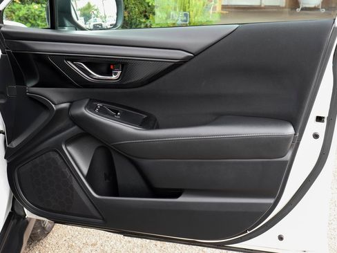 Used 2023 Subaru Outback Premium image 33