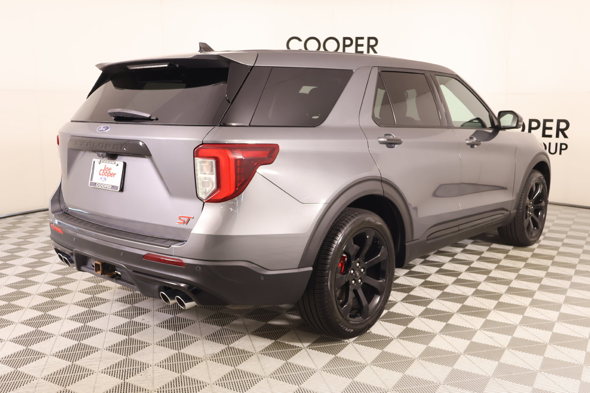 Used 2021 Ford Explorer ST w/ Equipment Group 401A AWD/4WD image 23