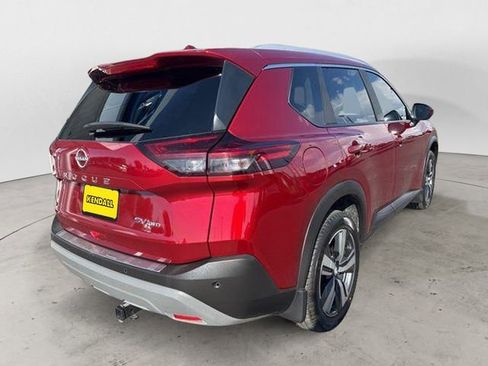 Used 2023 Nissan Rogue SV w/ SV Premium B Package image 9
