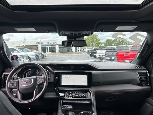 Certified 2023 GMC Sierra 1500 AT4 w/ AT4 Preferred Package AWD/4WD image 34