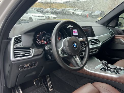 Used 2019 BMW X5 xDrive40i w/ M Sport Package image 19