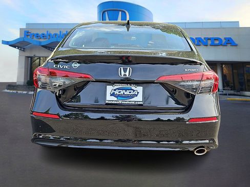 Used 2022 Honda Civic Sport image 5