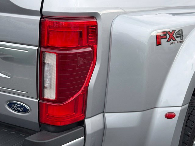 Used 2021 Ford F450 Platinum w/ FX4 Off-Road Package AWD/4WD image 25