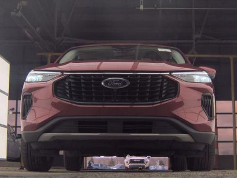 Used 2023 Ford Escape Active w/ Tech Pack #2 image 4