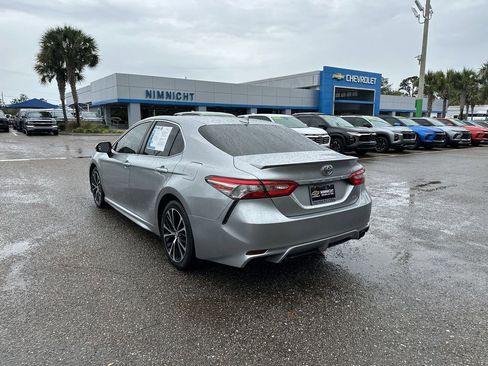Used 2019 Toyota Camry SE image 14
