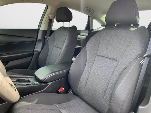 Certified 2023 Honda Accord LX image 28