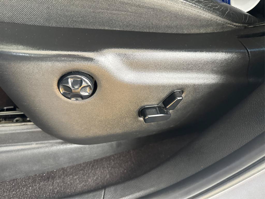 Used 2018 Jeep Grand Cherokee Limited RWD image 28