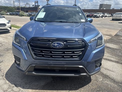 Used 2024 Subaru Forester Premium AWD/4WD image 8