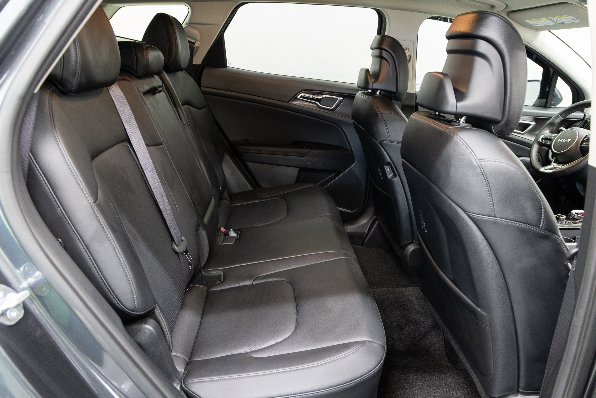 Used 2023 Kia Sportage EX AWD/4WD image 15