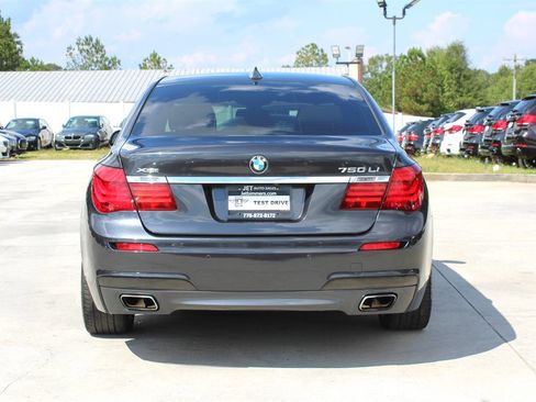 Used 2015 BMW 750Li xDrive image 6