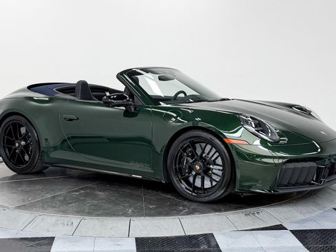 Used 2026 Porsche 911 GTS image 34